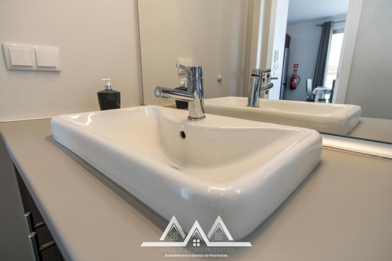 White House I Apartment Praia da Vitoria ภายนอก รูปภาพ